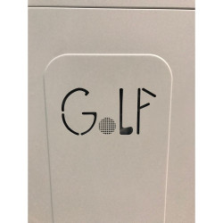 Colonne avec casiers consigne pour club de golf