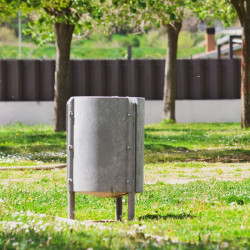 Corbeille de ville en plastique recyclé - Releu 90