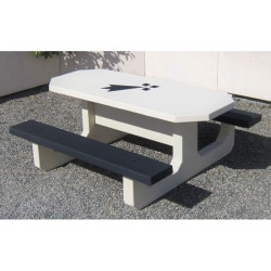 Table aire de pique nique avec logo - régions