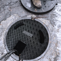 Plaque temporaire d'égout PLE