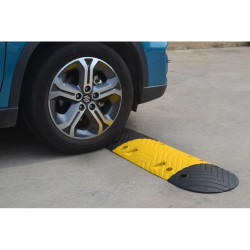 Pack ralentisseur type dos d'âne - Hauteur 7cm - Vitesse max. 15km/h