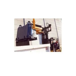 Palonnier retourneur pour bac poubelle avec prise chariot élévateur