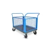 Chariot à 4 ridelles grillagées
