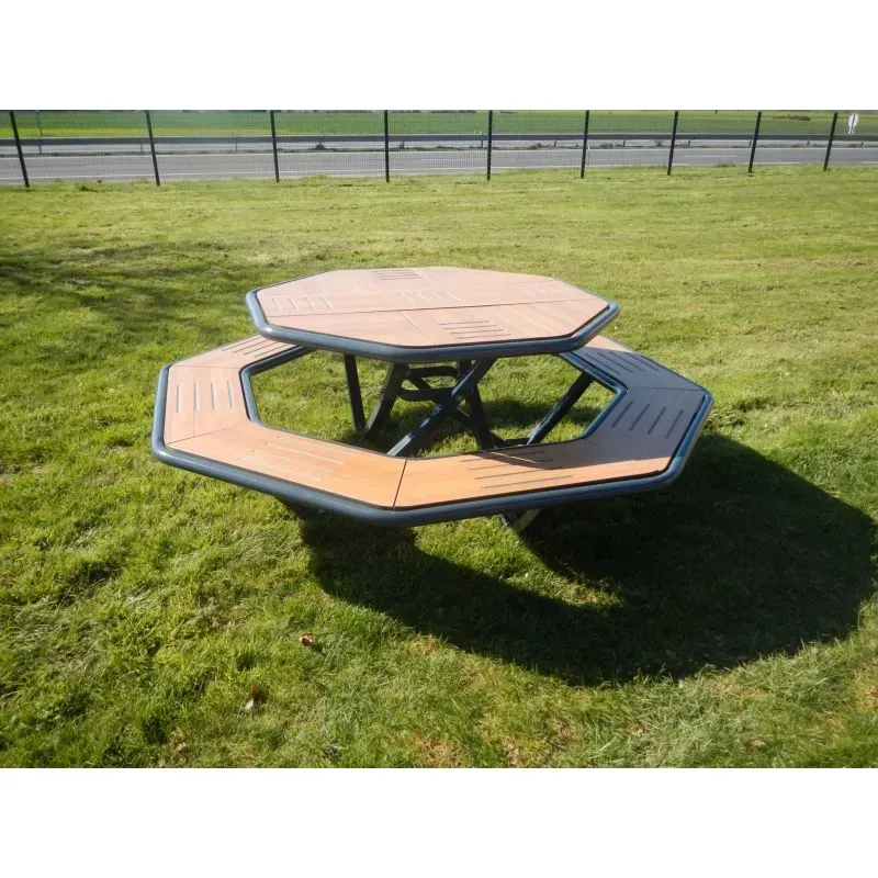 Table de pique nique octogonale en compact stratifié Teck + acier