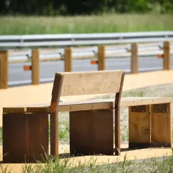 Banc double Gavarres en Corten et bois