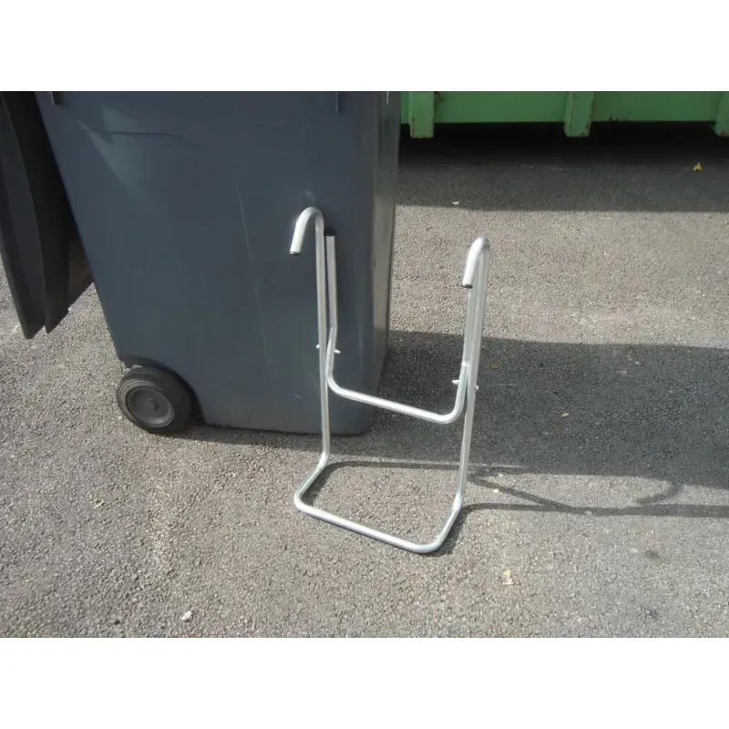 Support pour entretien de conteneur poubelle