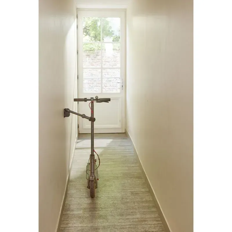 Mottez M056Q - Support mural pour vélo ou trottinette