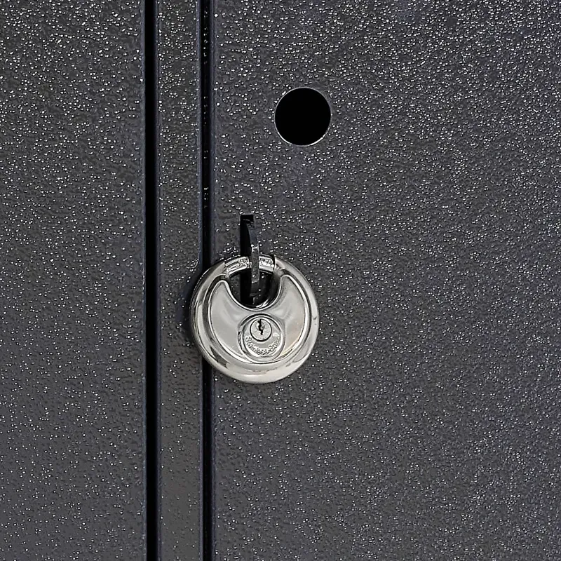 Rangement sécurisé avec prise électrique pour deux trottinettes