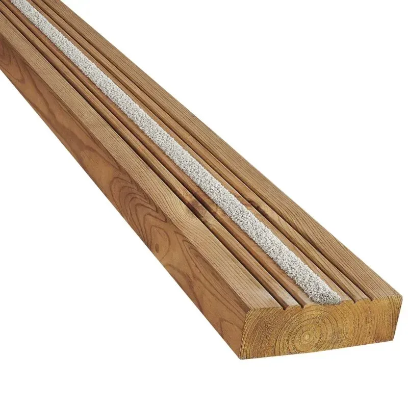 Terrasse bois avec insert en résine antidérapant - Pyla