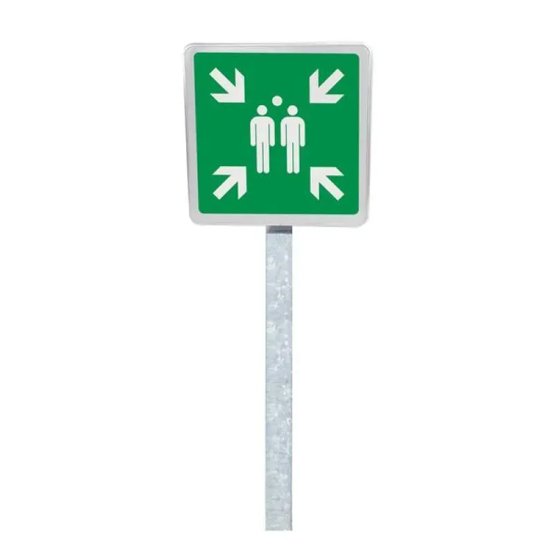 Panneau de rassemblement vert avec poteau