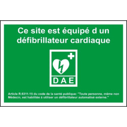 Panneau de secours DAE site équipé d'un défibrillateur cardiaque