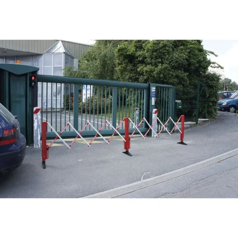 Barrière de clôture extensible