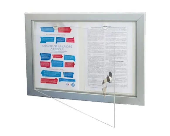 Ouverture vitrine d'affichage